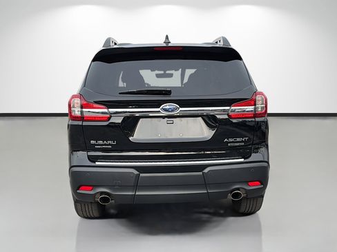 Used 2021 Subaru Ascent Limited w/ Technology Package AWD/4WD image 4