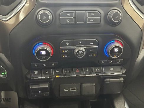 Used 2021 Chevrolet Silverado 3500 High Country w/ LPO, Hitch Package image 33