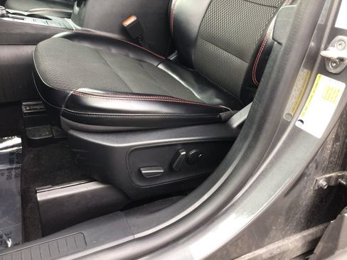 Used 2024 Ford Escape ST-Line AWD/4WD image 18
