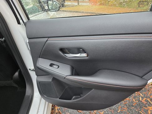 Used 2024 Nissan Sentra SR w/ SR Premium Package image 24