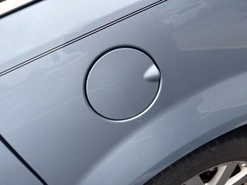 Used 2016 Chrysler Town & Country Touring w/ Driver Convenience Group image 5