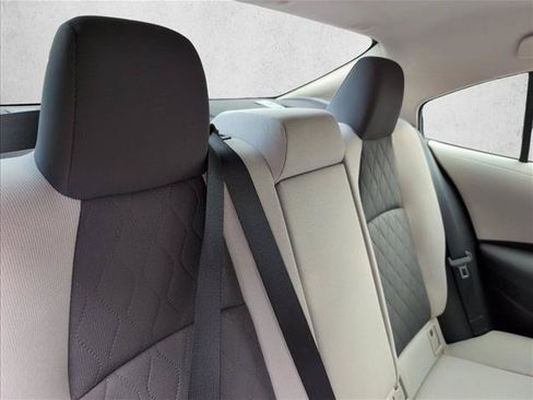 Used 2020 Toyota Corolla LE FWD image 21