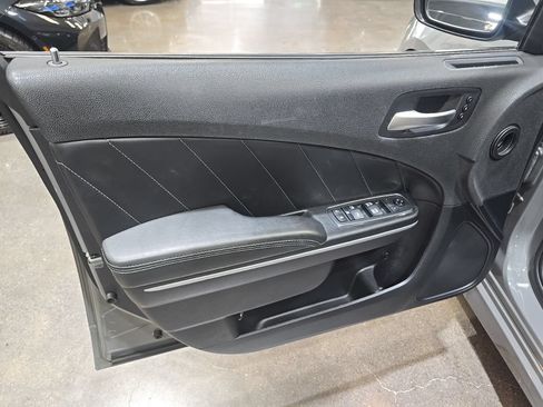 Used 2018 Dodge Charger R/T Scat Pack w/ Dynamics Package RWD image 26