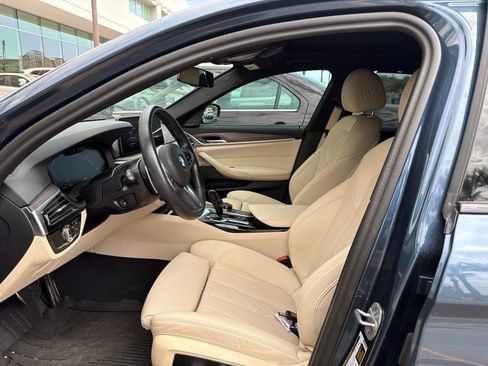 Used 2023 BMW 540i w/ Executive Package RWD image 7