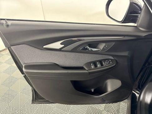 Used 2023 Chevrolet TrailBlazer LT image 19