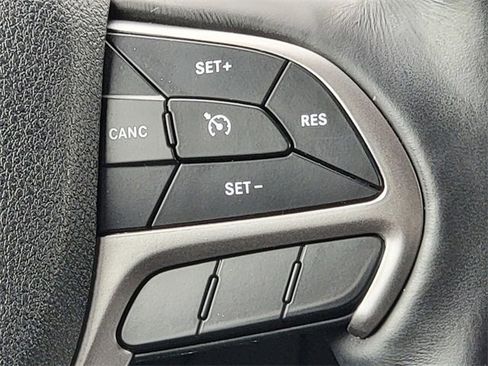 Certified 2018 Jeep Grand Cherokee Altitude image 34