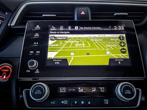 Used 2019 Honda Insight Touring image 4