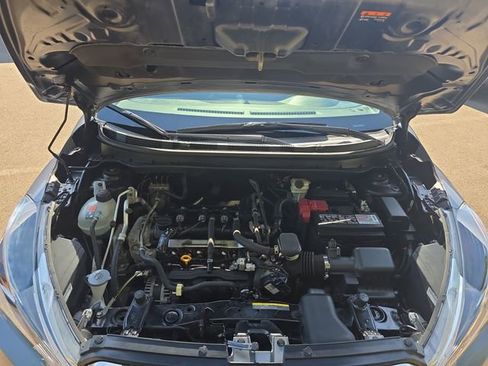 Used 2019 Nissan Kicks SR w/ SR Premium Package FWD image 27
