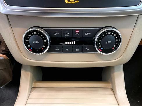 Used 2013 Mercedes-Benz ML 350 BlueTEC 4MATIC image 33