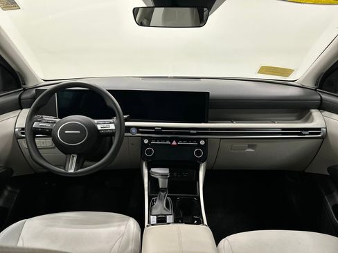 Used 2025 Hyundai Tucson SEL image 14