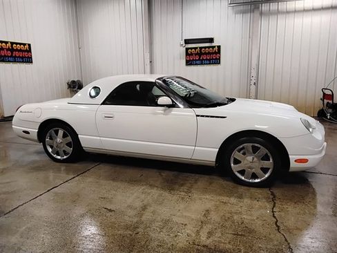 Used 2002 Ford Thunderbird RWD image 2