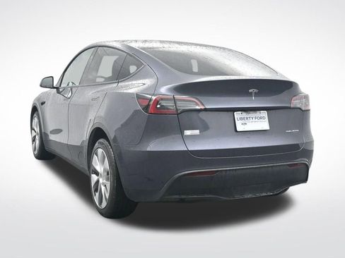 Used 2023 Tesla Model Y Long Range image 8