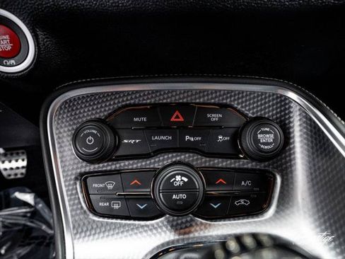 Used 2017 Dodge Challenger SRT Hellcat RWD image 33
