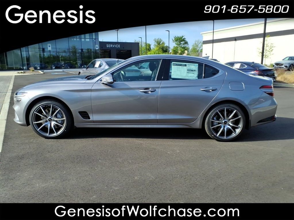 Used 2026 Genesis G70 2.5T RWD image 2