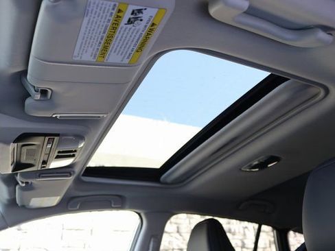 Used 2025 Subaru Crosstrek 2.5i Limited w/ Crosstrek Mirror Package image 36