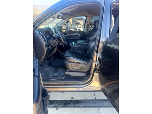 Used 2024 RAM 2500 Laramie image 13