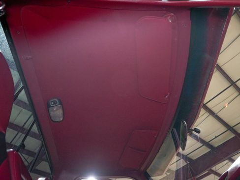 Used 1997 Ford F250 2WD Regular Cab Heavy Duty image 36