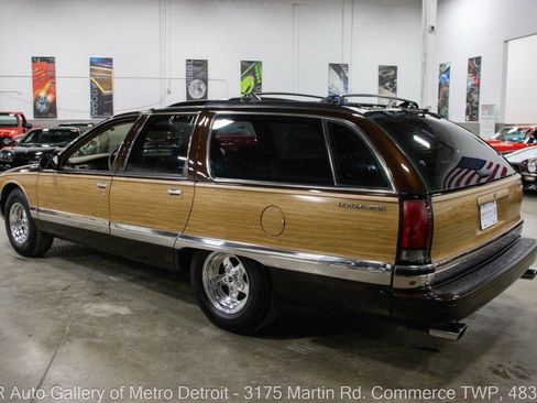 Used 1996 Buick Roadmaster Estate image 4