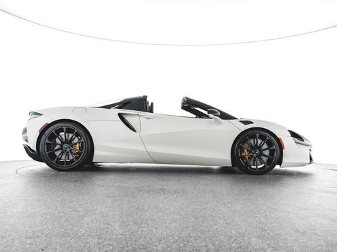New 2025 McLaren Artura Spider image 43