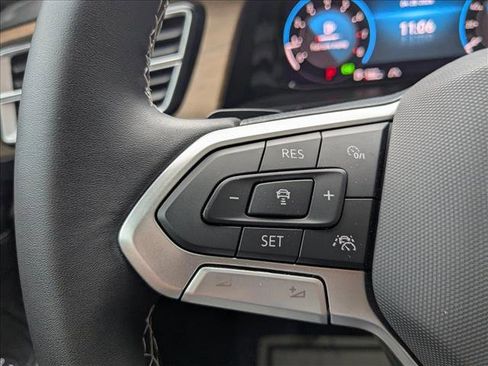New 2026 Volkswagen Atlas SE FWD image 16