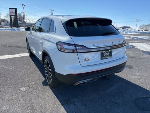 Certified 2022 Lincoln Nautilus Black Label w/ Class II Trailer Tow Package image 3