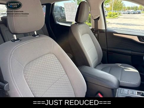 Used 2022 Ford Escape SE w/ SE Sport Appearance Package AWD/4WD image 10