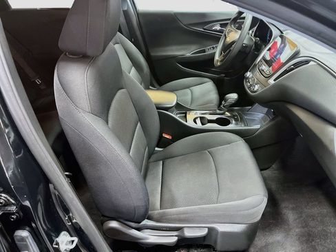 Used 2022 Chevrolet Malibu LS FWD image 26