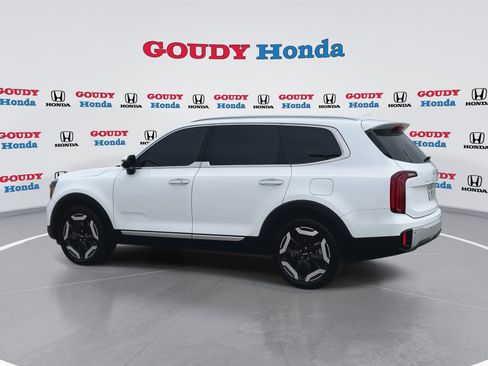 Used 2024 Kia Telluride S w/ S Sunroof Package FWD image 6