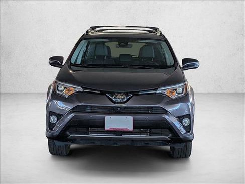 Used 2018 Toyota RAV4 Limited w/ Advanced Technology Package FWD image 2