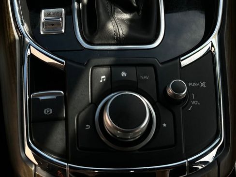 Used 2019 MAZDA CX-9 Signature image 33