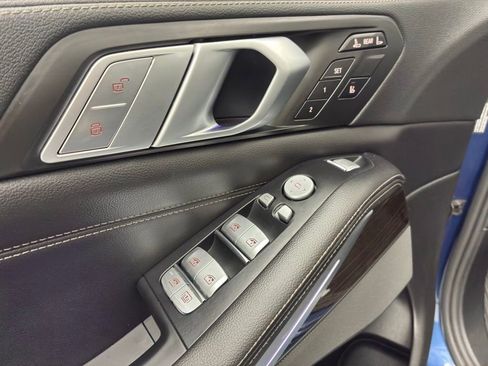 Used 2019 BMW X7 xDrive50i w/ Premium Package AWD/4WD image 22
