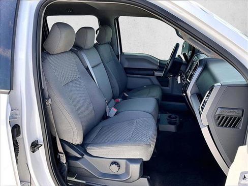 Used 2016 Ford F150 XLT image 9