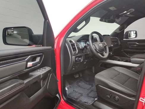 Used 2025 RAM 1500 Big Horn AWD/4WD image 11