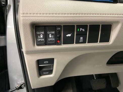 Certified 2026 Honda Odyssey Elite image 36