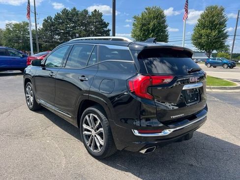 Used 2020 GMC Terrain Denali w/ Denali Premium Package AWD/4WD image 7