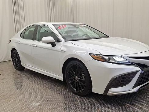 Certified 2021 Toyota Camry XSE w/ Navigation Upgrade Package image 5