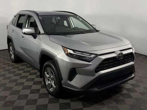 Used 2024 Toyota RAV4 XLE w/ Convenience Package FWD image 28