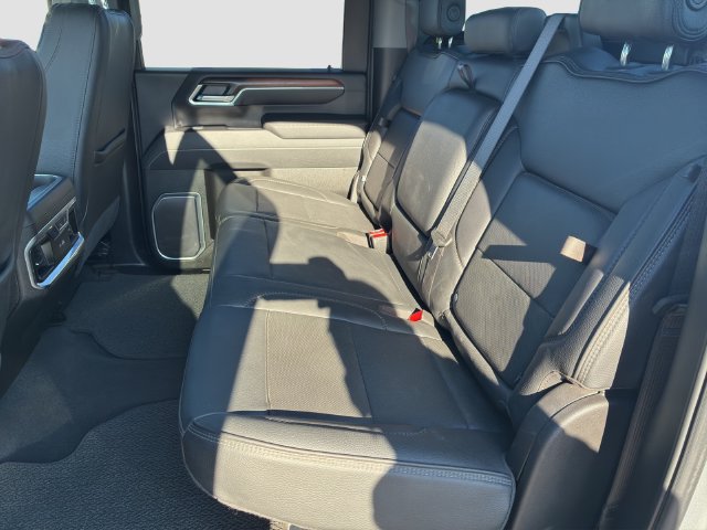 Used 2025 GMC Sierra 3500 Denali w/ Denali Reserve Package AWD/4WD image 13