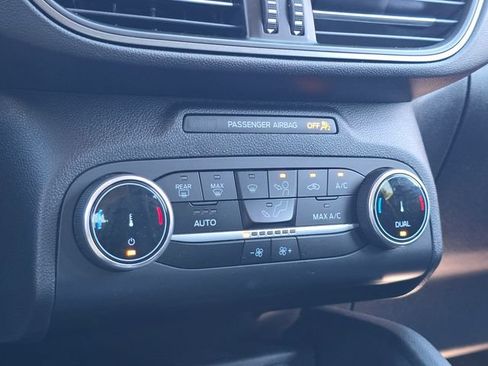 Used 2025 Ford Escape Active FWD image 19