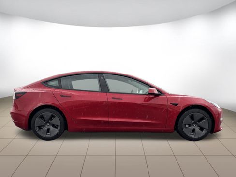 Used 2022 Tesla Model 3 Long Range AWD/4WD image 8