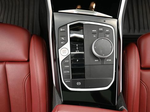 Used 2023 BMW 330e xDrive w/ Premium Package image 14