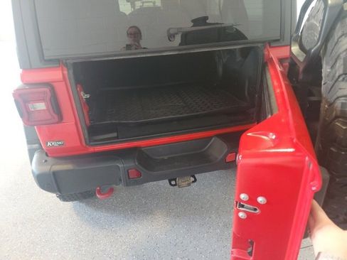 Used 2020 Jeep Wrangler Unlimited Rubicon w/ Dual Top Group image 13