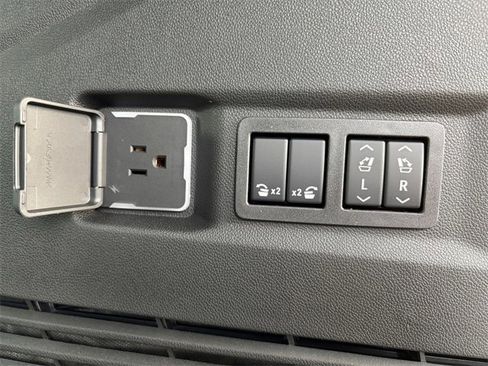 New 2026 Chevrolet Tahoe High Country image 38