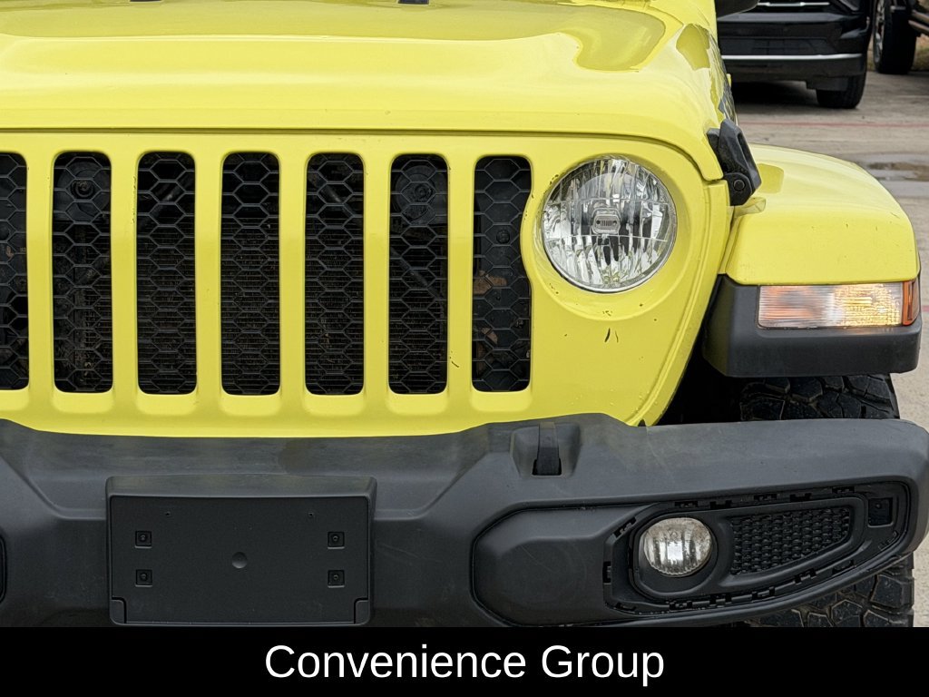 Used 2023 Jeep Gladiator Sport AWD/4WD image 4