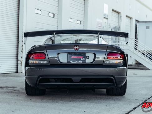 Used 2009 Dodge Viper ACR RWD image 17