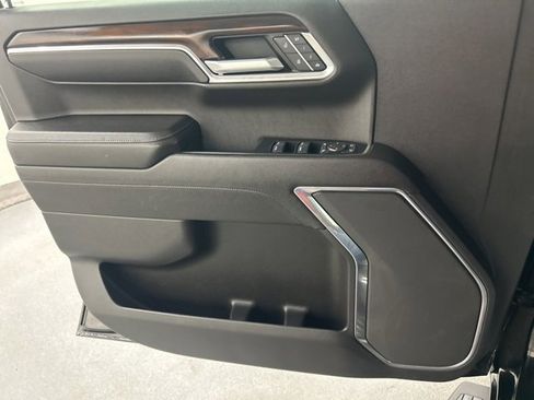 Used 2022 GMC Sierra 1500 SLT image 23