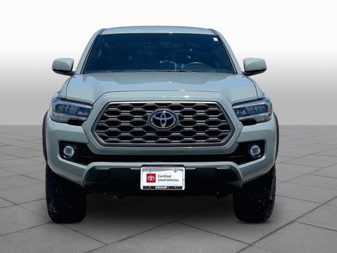 Used 2023 Toyota Tacoma TRD Off-Road w/ Technology Package AWD/4WD image 4