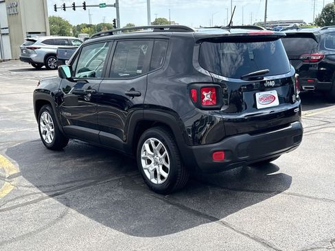 Used 2016 Jeep Renegade Latitude FWD image 9