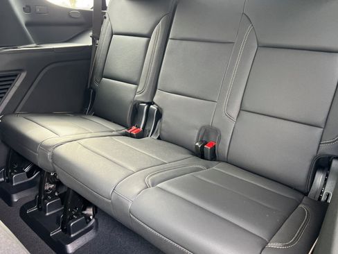 New 2026 GMC Yukon Elevation image 12