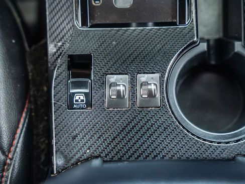 Used 2018 Toyota 4Runner TRD Off-Road w/ TRD Performance Package AWD/4WD image 29